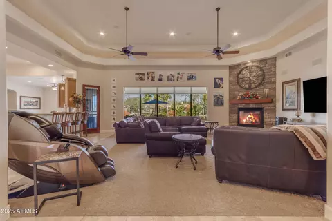 Living - 2998 E Waterman Way, Gilbert, AZ 85297 photo 4 of 5