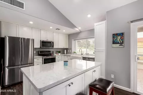 Kitchen - 2701 E Lockwood St, Mesa, AZ 85213 photo 2 of 3
