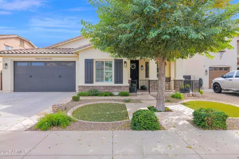 2693 E Lodgepole Dr, Gilbert, AZ 85298 photo 2