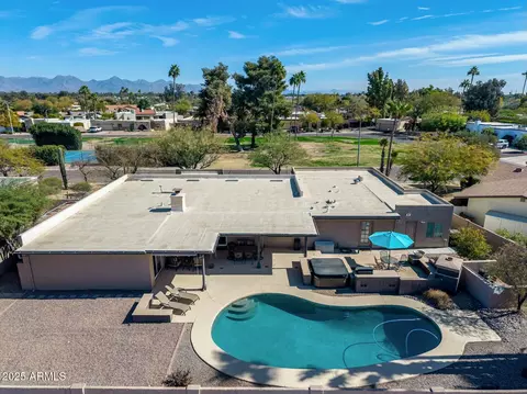View/Area - 10834 N 45th St, Phoenix, AZ 85028 photo 2 of 4