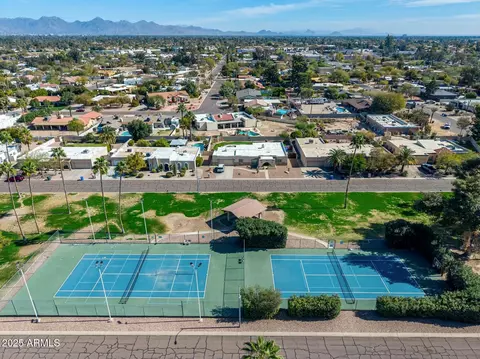 View/Area - 10834 N 45th St, Phoenix, AZ 85028 photo 4 of 4