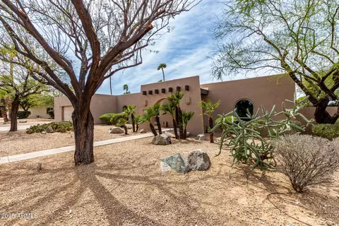 Exterior - 10834 N 45th St, Phoenix, AZ 85028 photo 2 of 7