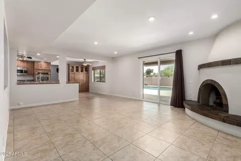 Living - 10834 N 45th St, Phoenix, AZ 85028 photo 2 of 2