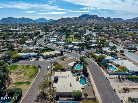 View/Area - 10834 N 45th St, Phoenix, AZ 85028 photo 1 of 4