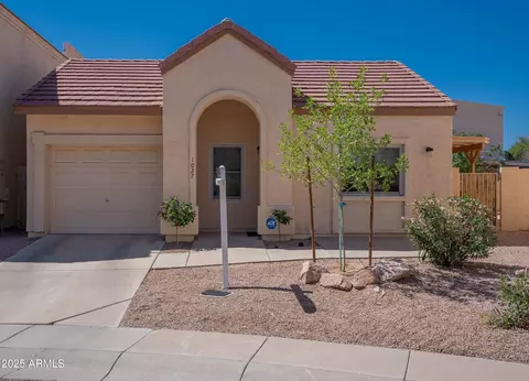 1027 W Julie Dr, Tempe, AZ 85283