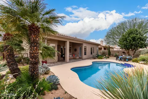 5670 W Irma Ln, Glendale, AZ 85308