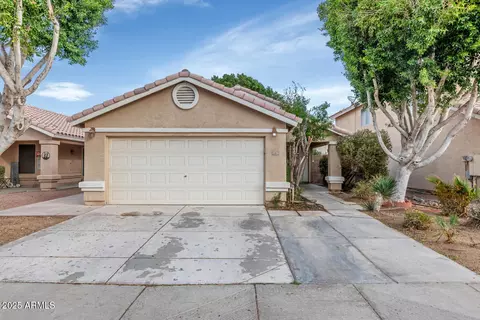5002 W Wikieup Ln, Glendale, AZ 85308
