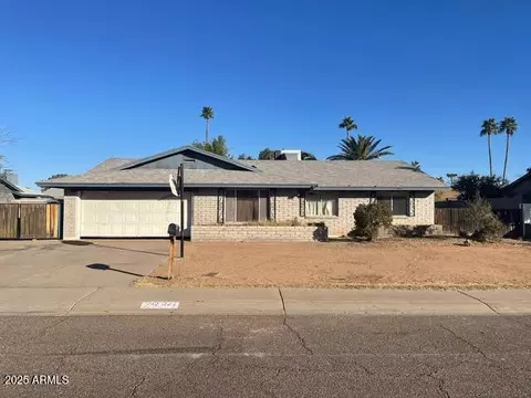 2934 W Hartford Dr, Phoenix, AZ 85053
