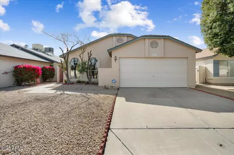 8729 W Grovers Ave, Peoria, AZ 85382
