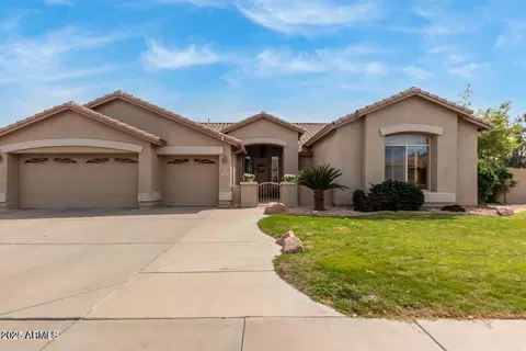 7047 W Saint John Rd, Glendale, AZ 85308