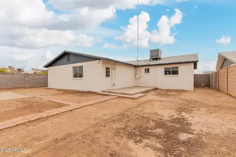 Exterior - 814 E 11th Ave, Mesa, AZ 85204 photo 4 of 5