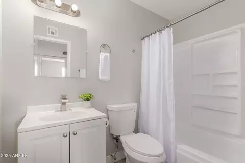 Bath - 814 E 11th Ave, Mesa, AZ 85204 photo 1 of 2