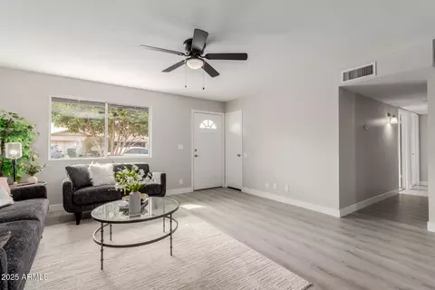 Living - 814 E 11th Ave, Mesa, AZ 85204 photo 5 of 10