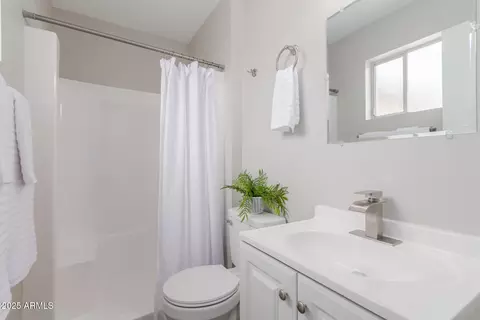 Bath - 814 E 11th Ave, Mesa, AZ 85204 photo 2 of 2