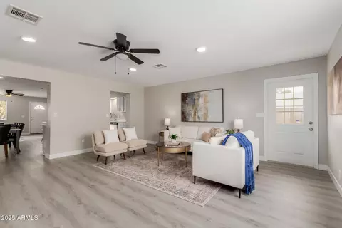 Living - 814 E 11th Ave, Mesa, AZ 85204 photo 8 of 10