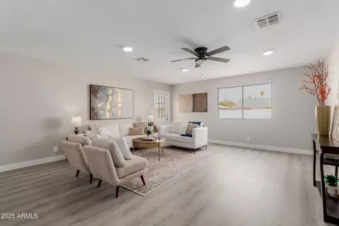 Living - 814 E 11th Ave, Mesa, AZ 85204 photo 6 of 10
