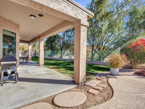 Exterior - 4215 W Reddie Loop, Phoenix, AZ 85083 photo 6 of 22