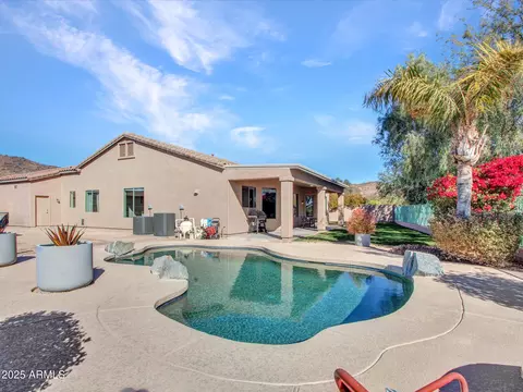 Exterior - 4215 W Reddie Loop, Phoenix, AZ 85083 photo 18 of 22
