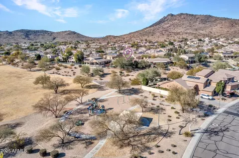 View/Area - 4215 W Reddie Loop, Phoenix, AZ 85083 photo 9 of 12