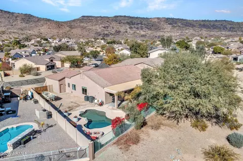 View/Area - 4215 W Reddie Loop, Phoenix, AZ 85083 photo 7 of 12