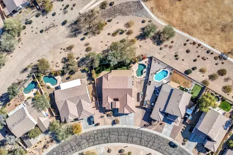 View/Area - 4215 W Reddie Loop, Phoenix, AZ 85083 photo 5 of 12