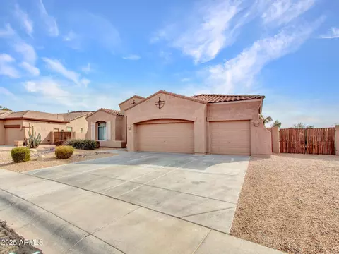 Exterior - 4215 W Reddie Loop, Phoenix, AZ 85083 photo 3 of 22