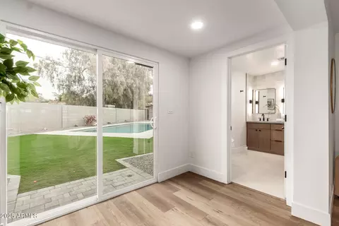 1326 E Catalina Dr, Phoenix, AZ 85014 photo 17