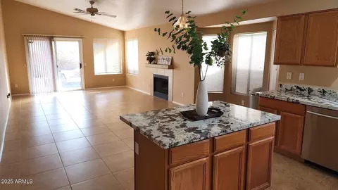 2303 E Wescott Dr, Phoenix, AZ 85024 photo 5