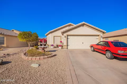 10664 Emerald Ave, Mesa, AZ 85208