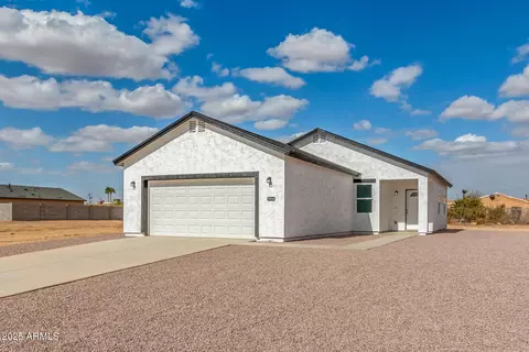 9504 W Century Dr, Arizona City, AZ 85123