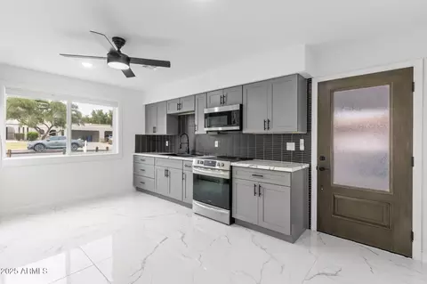 1101 E Cheryl Dr, Phoenix, AZ 85020 photo 9