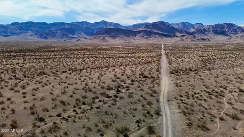 0 W Wingate Dr #LOT D, Golden Valley, AZ 86413
