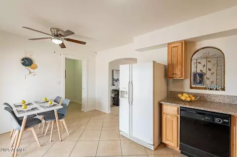 8038 S 25th St, Phoenix, AZ 85042 photo 11