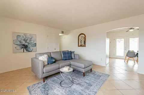 8038 S 25th St, Phoenix, AZ 85042 photo 6