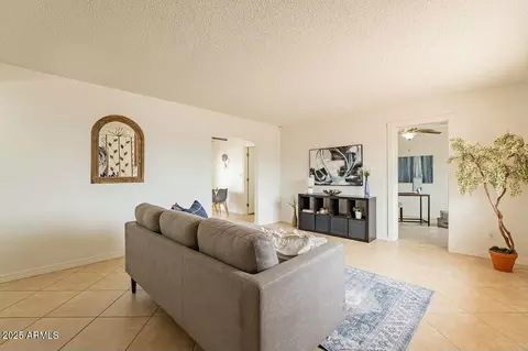 8038 S 25th St, Phoenix, AZ 85042 photo 3