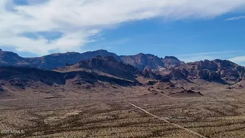 0 W Wingate Dr #LOT E, Golden Valley, AZ 86413