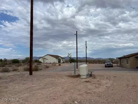 200 W Flower St #12, Tonopah, AZ 85354