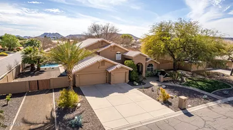 4937 W Desert Hollow Dr, Phoenix, AZ 85083