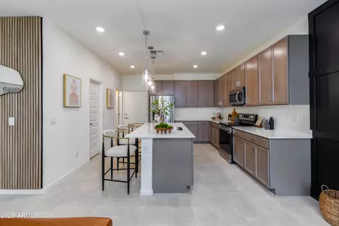 Kitchen - 651 N Ironwood Dr #7, Apache Junction, AZ 85120 photo 2 of 9