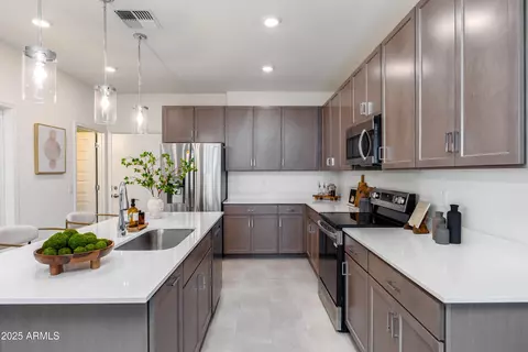 Kitchen - 651 N Ironwood Dr #7, Apache Junction, AZ 85120 photo 1 of 9