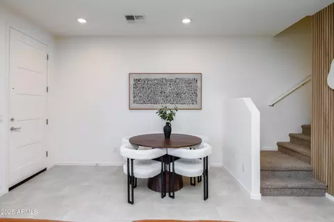 Dining - 651 N Ironwood Dr #7, Apache Junction, AZ 85120 photo 2 of 2