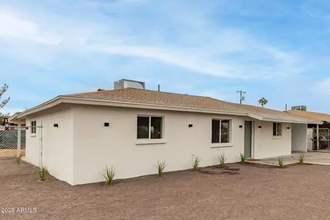 325 W Vineyard Rd, Phoenix, AZ 85041 photo 3