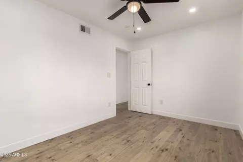 325 W Vineyard Rd, Phoenix, AZ 85041 photo 18