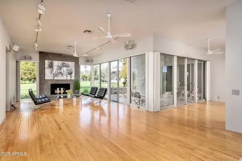 5682 N Scottsdale Rd, Paradise Valley, AZ 85253