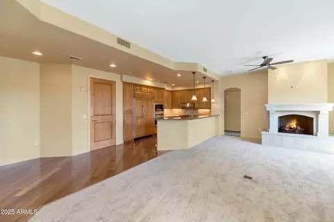 15802 N 71st St #604, Scottsdale, AZ 85254