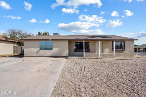 2215 N 58th Dr, Phoenix, AZ 85035