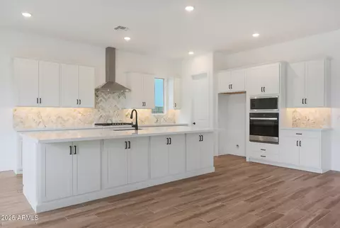 Kitchen - 44717 N 44th Dr, Phoenix, AZ 85087 photo 3 of 5