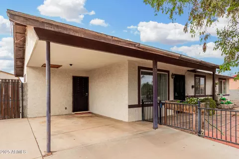 Exterior - 1004 S Ironwood Dr, Apache Junction, AZ 85120 photo 2 of 6