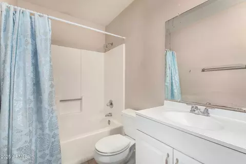 Bath - 1004 S Ironwood Dr, Apache Junction, AZ 85120 photo 3 of 3