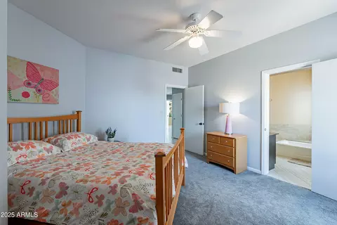 Bedroom - 1219 E Seminole Dr, Phoenix, AZ 85022 photo 4 of 4